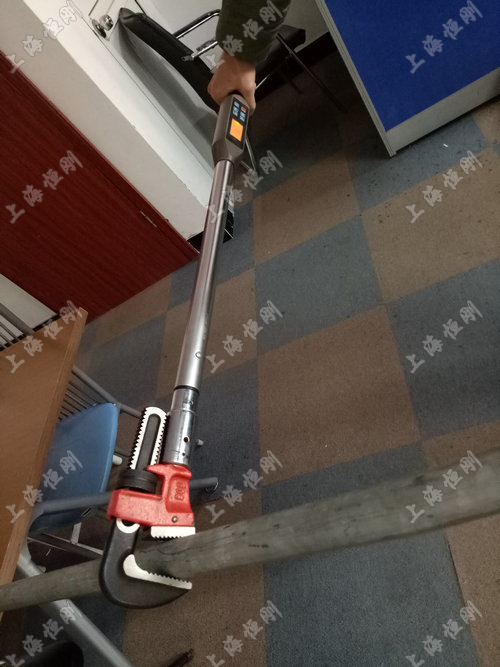 数显小扭矩扳手图片 (管钳头)